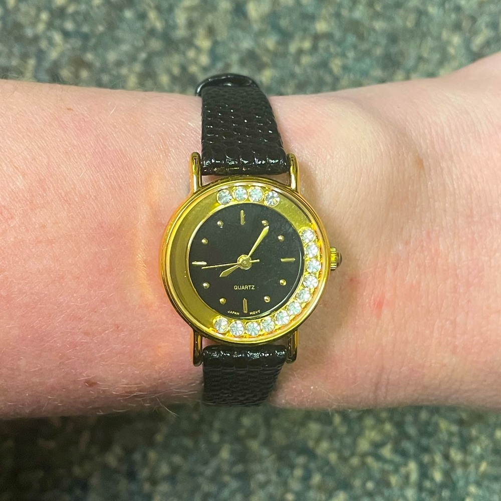 NIB Avon Women’s Floating Rhinestone Leather Black/Gold Watch